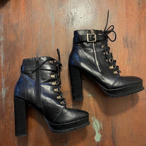 ShoeDazzle High Heels Ankle Boots Sz 9 - Picture 2 of 10